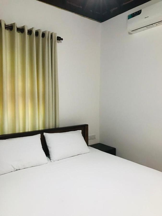 Langama Thena - ළඟම තැන Hotel Anuradhapura Buitenkant foto